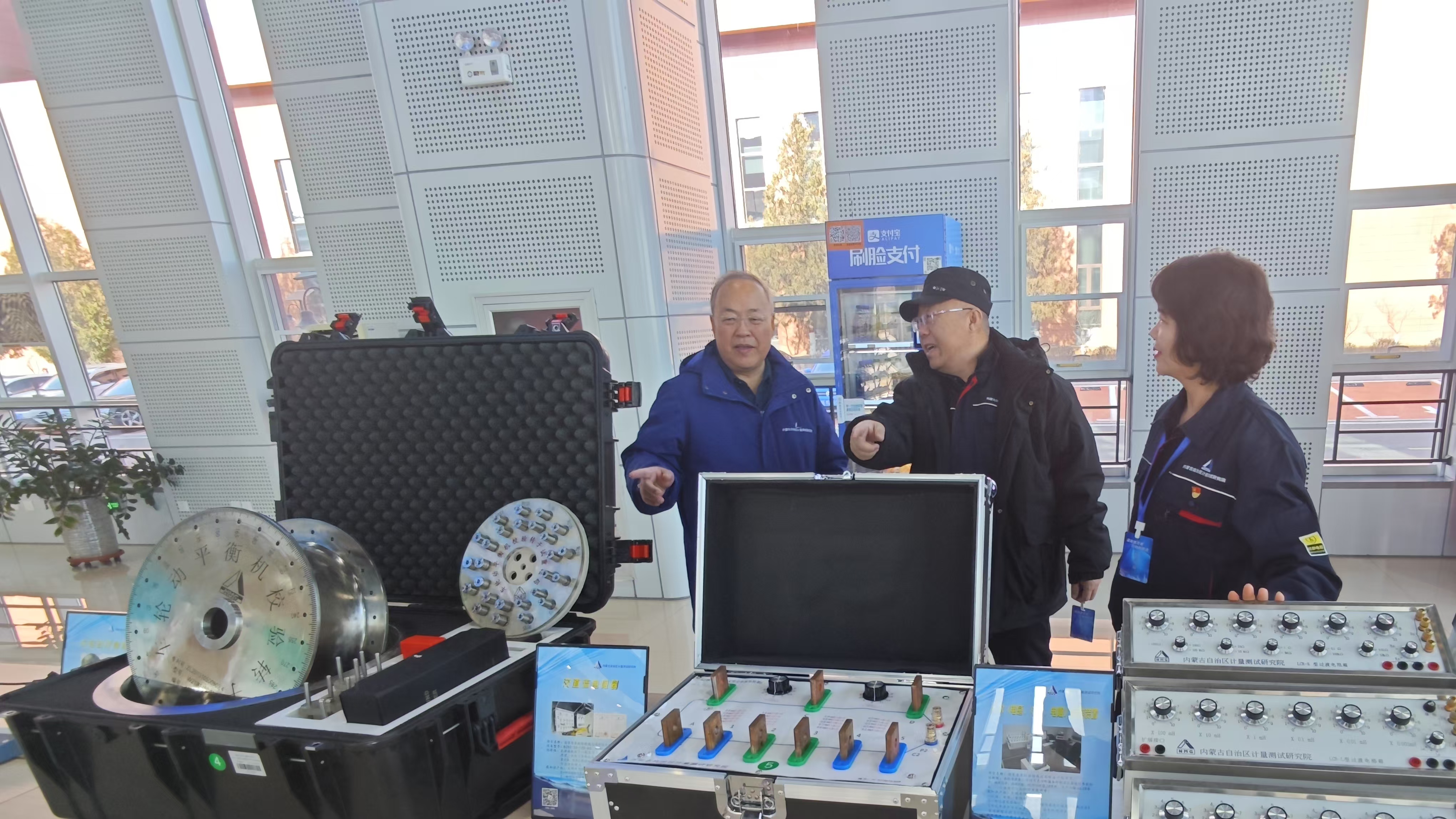 配圖3.jpg 配圖3.jpg